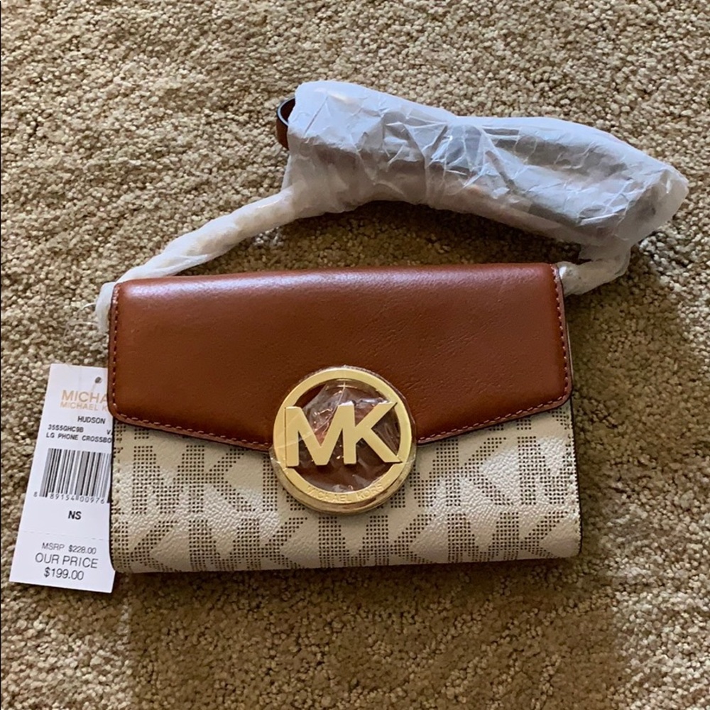 Michael Kor phone crossbody